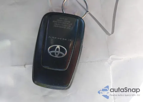 2021 Toyota Camry Xse V6 z USA, uszkodzony, nr VIN 4T1KZ1AK4MU055386